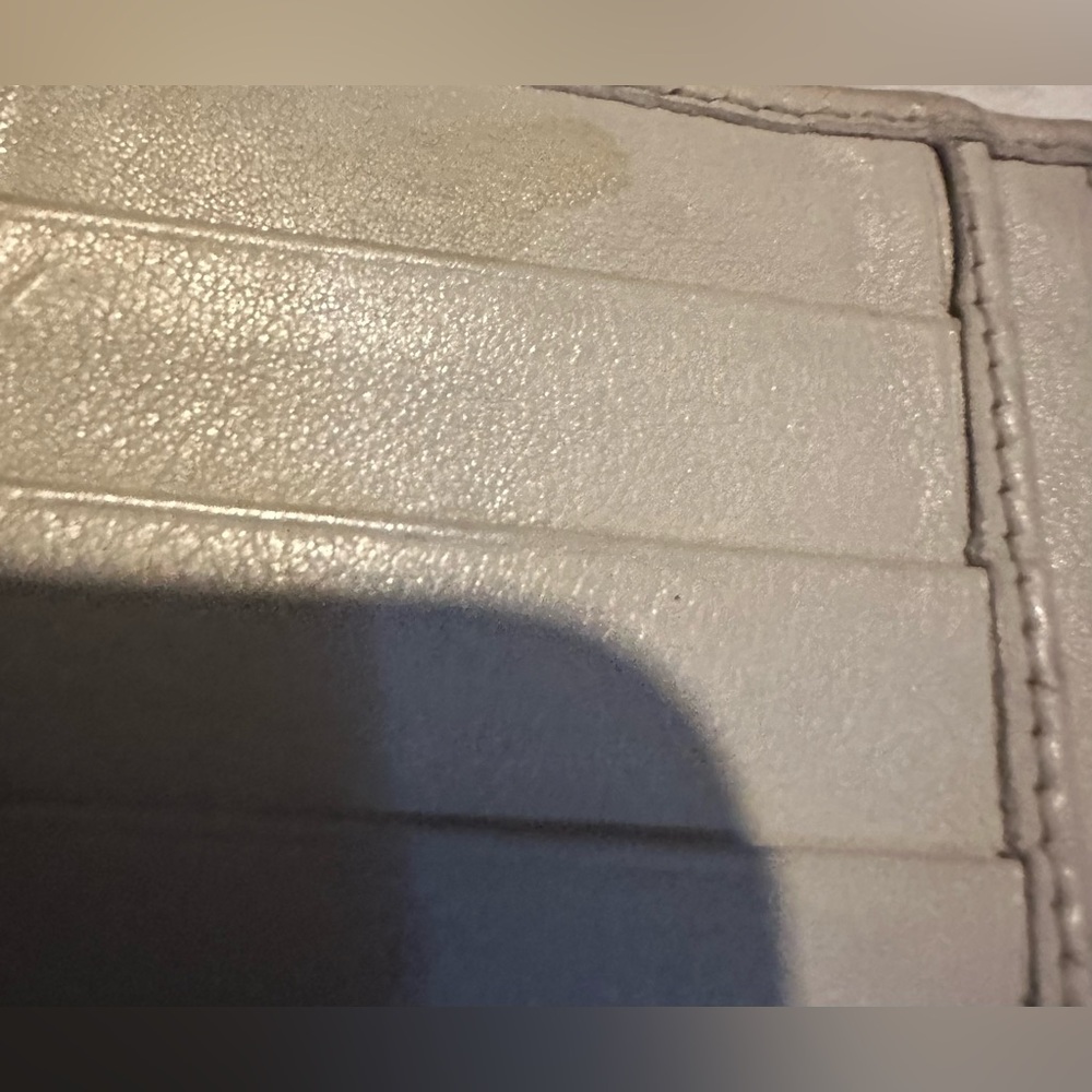 Gucci Cream Guccissima Embossed Leather Flap Continental Wallet GUC - Picture 7 of 9